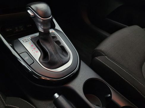 Used 2019 Kia Forte S image 26