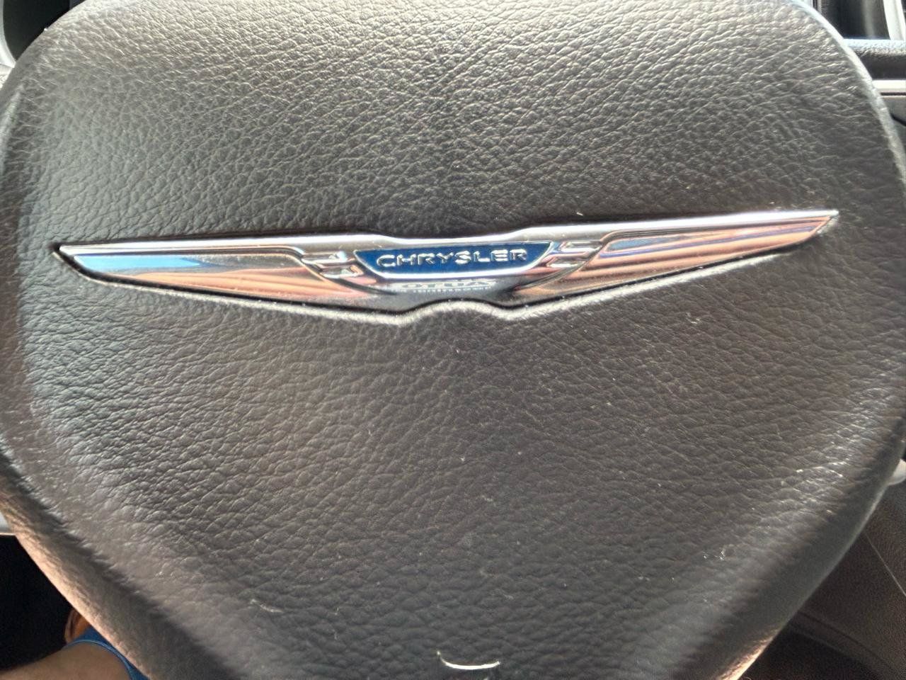 Used 2015 Chrysler 200 Limited w/ Convenience Group FWD image 21