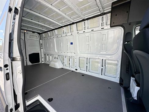 New 2026 Mercedes-Benz Sprinter 2500 image 24