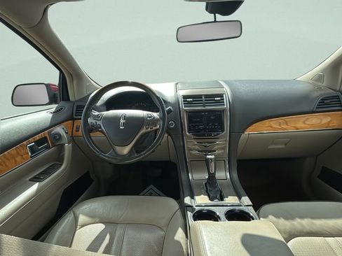 Used 2015 Lincoln MKX AWD w/ Equipment Group 101A image 18