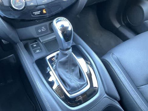 Used 2020 Nissan Rogue Sport SL w/ Premium Package image 24