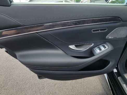 Used 2019 Mercedes-Benz S 560 4MATIC Sedan image 25