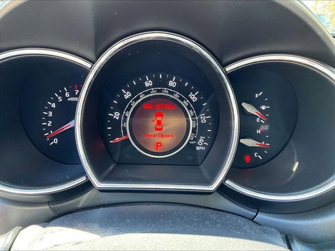 Used 2012 Kia Rio SX FWD image 18