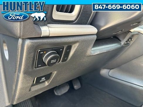 Used 2025 Ford Expedition Max Active AWD/4WD image 26