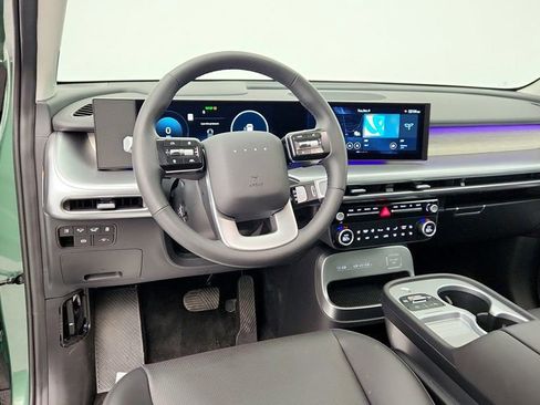 Used 2026 Hyundai Ioniq 9 Limited image 13