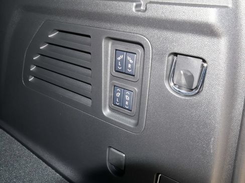 New 2027 GMC Acadia Denali Ultimate w/ LPO, Floor Liner Package AWD/4WD image 7