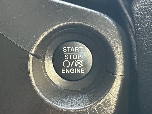 Used 2021 Jeep Renegade Sport AWD/4WD image 24