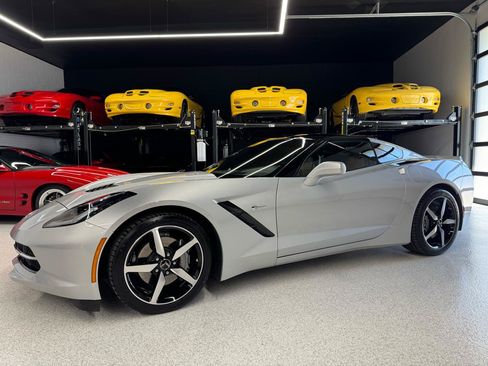 Used 2015 Chevrolet Corvette Stingray Coupe w/ 2LT Preferred Equipment Group RWD image 7