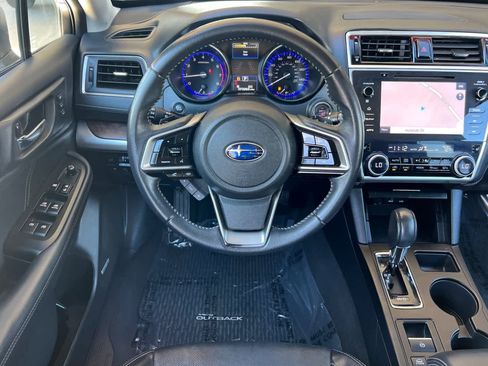 Used 2018 Subaru Outback 2.5i Limited image 15