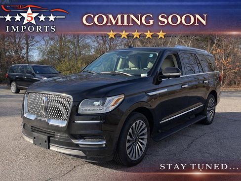 Used 2018 Lincoln Navigator Reserve image 1
