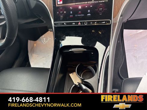 Used 2023 Mercedes-Benz GLC 300 4MATIC image 23