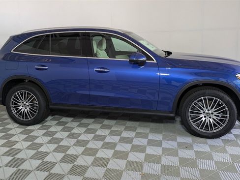 New 2026 Mercedes-Benz GLC 300 image 3