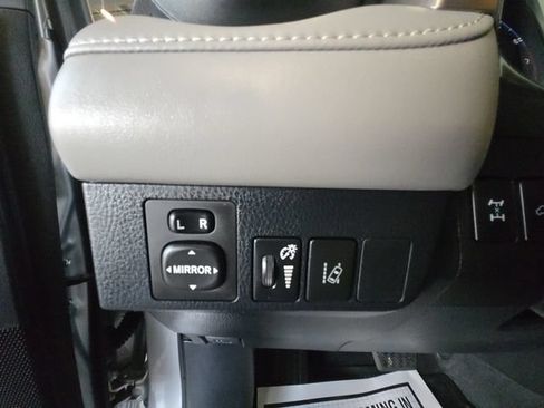 Used 2018 Toyota RAV4 Limited w/ All Weather Liner Package AWD/4WD image 26