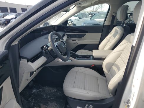 New 2026 Lincoln Nautilus Reserve image 11