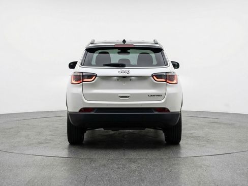 Used 2025 Jeep Compass Limited AWD/4WD image 6