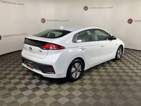 Used 2020 Hyundai Ioniq Blue FWD image 5