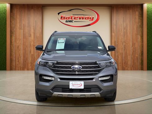 Used 2024 Ford Explorer XLT w/ Equipment Group 202A AWD/4WD image 2