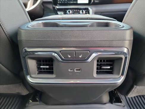 Used 2026 GMC Sierra 1500 Denali w/ Technology Package AWD/4WD image 17
