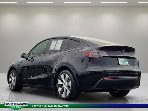 Used 2021 Tesla Model Y Long Range AWD/4WD image 6