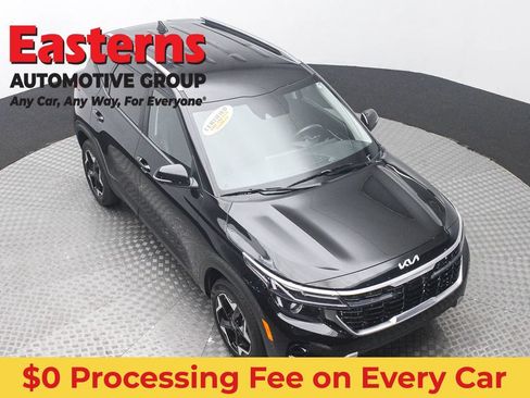 Used 2025 Kia Seltos S FWD image 3