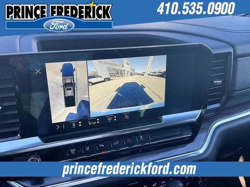 Used 2024 Chevrolet Silverado 2500 LTZ w/ LTZ Premium Package image 20