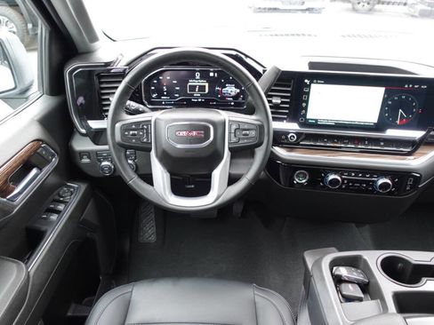 Used 2023 GMC Sierra 1500 Elevation image 38