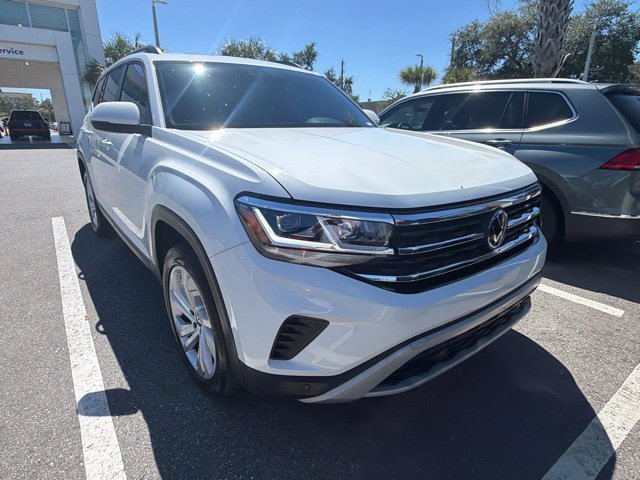 Used 2023 Volkswagen Atlas SE w/ Panoramic Sunroof Package FWD image 2
