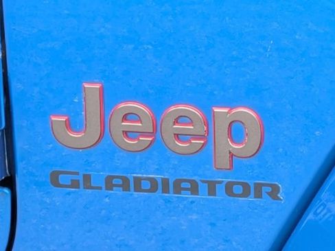 Used 2020 Jeep Gladiator Rubicon AWD/4WD image 12