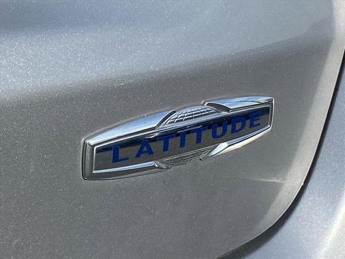 Used 2017 Jeep Compass Latitude w/ Popular Equipment Group image 21