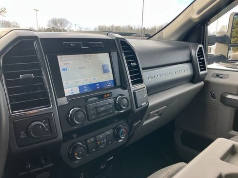 Used 2021 Ford F350 XLT w/ Snow Plow Prep Package image 7