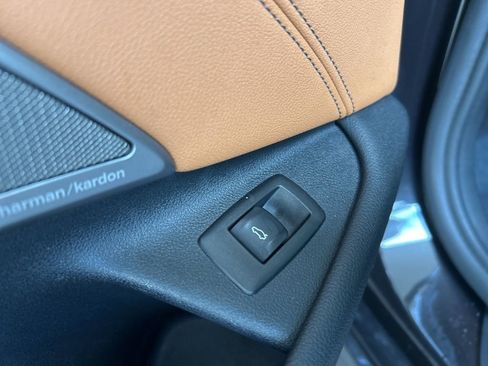 Used 2022 BMW 540i w/ M Sport Package image 46