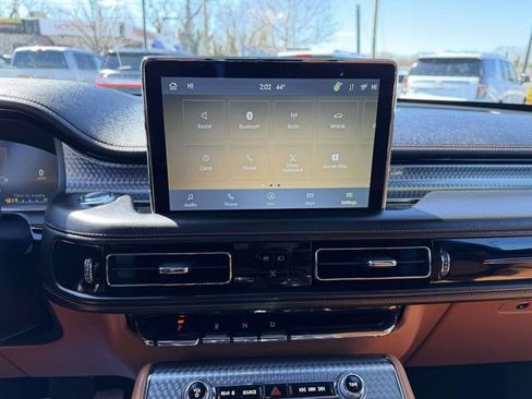 Certified 2023 Lincoln Aviator Black Label w/ Jet Package AWD/4WD image 22