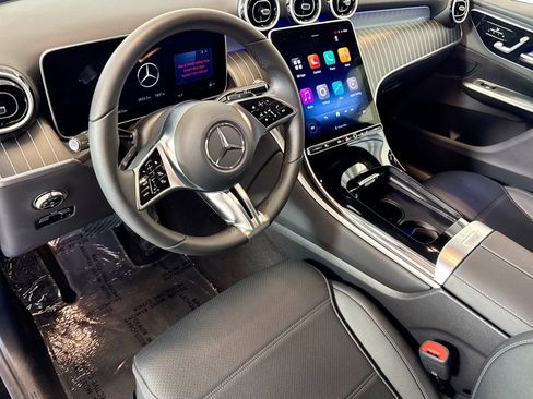 Used 2026 Mercedes-Benz GLC 300 image 9