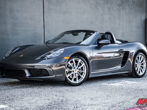 Used 2021 Porsche 718 Boxster image 35