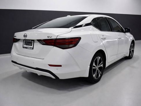Certified 2022 Nissan Sentra SV w/ All-Weather Package FWD image 8