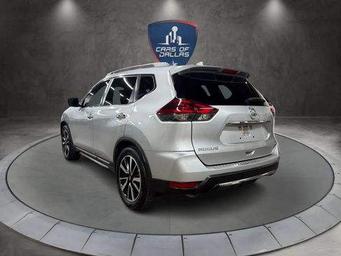 Used 2018 Nissan Rogue SL w/ Premium Package FWD image 3