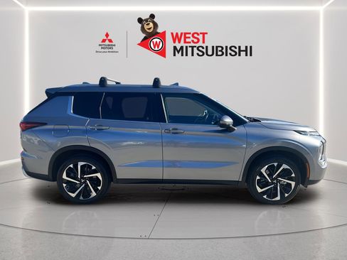 Used 2022 Mitsubishi Outlander SE image 6