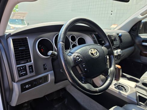 Used 2010 Toyota Tundra Platinum AWD/4WD image 9