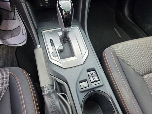 Certified 2022 Subaru Crosstrek 2.0i Premium w/ Moonroof Package image 4