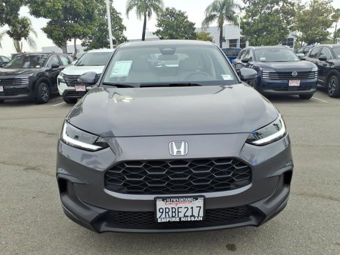 Used 2025 Honda HR-V LX image 3