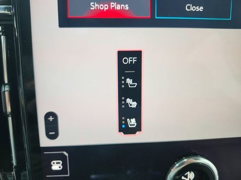 Used 2025 GMC Yukon XL Denali AWD/4WD image 29