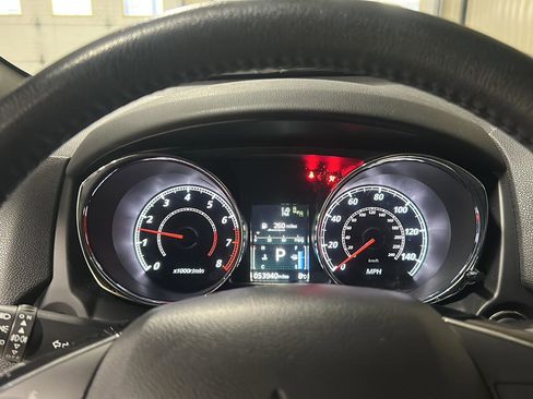 Used 2024 Mitsubishi Outlander Sport SE image 19