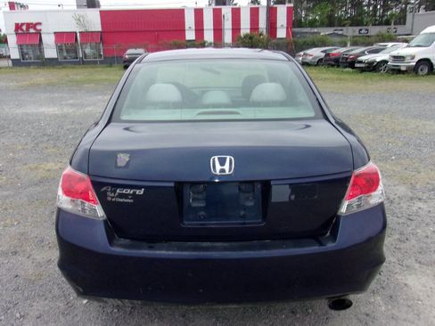 Used 2010 Honda Accord LX-P image 6