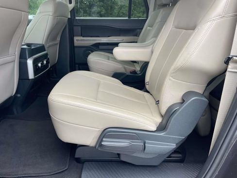 Used 2024 Ford Expedition Max XLT AWD/4WD image 13