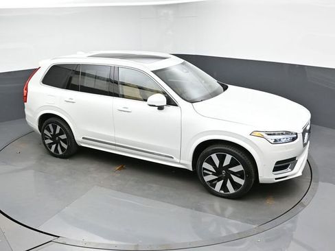 Used 2023 Volvo XC90 T8 Ultimate w/ Protection Package image 46