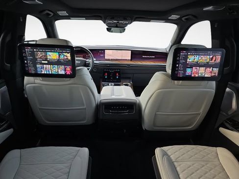 Used 2026 Cadillac Escalade ESV Platinum Sport w/ LPO, Floor Liner Package AWD/4WD image 14