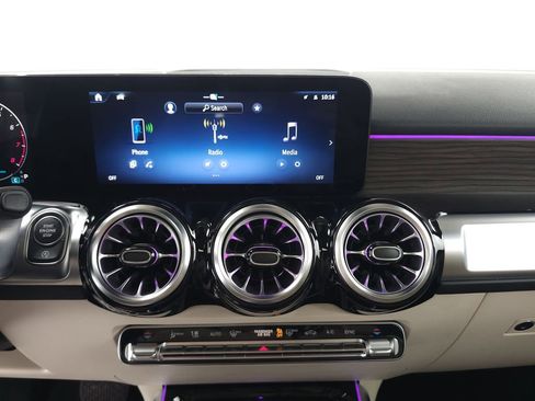 Certified 2026 Mercedes-Benz GLB 250 4MATIC image 16