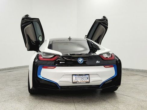 Used 2015 BMW i8 AWD/4WD image 4