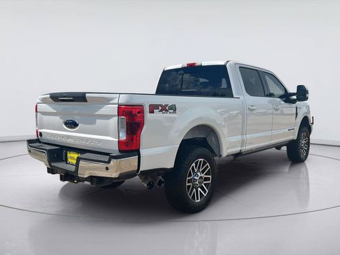 Used 2019 Ford F250 Lariat w/ Lariat Ultimate Package AWD/4WD image 4