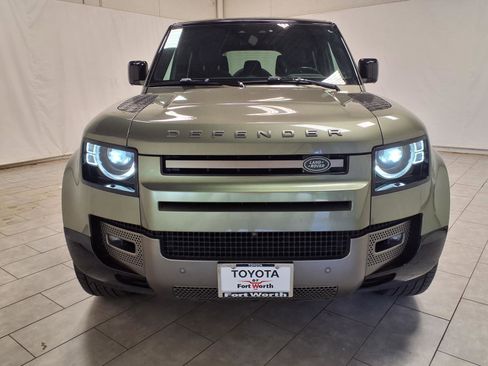 Used 2021 Land Rover Defender 110 X-Dynamic SE AWD/4WD image 2